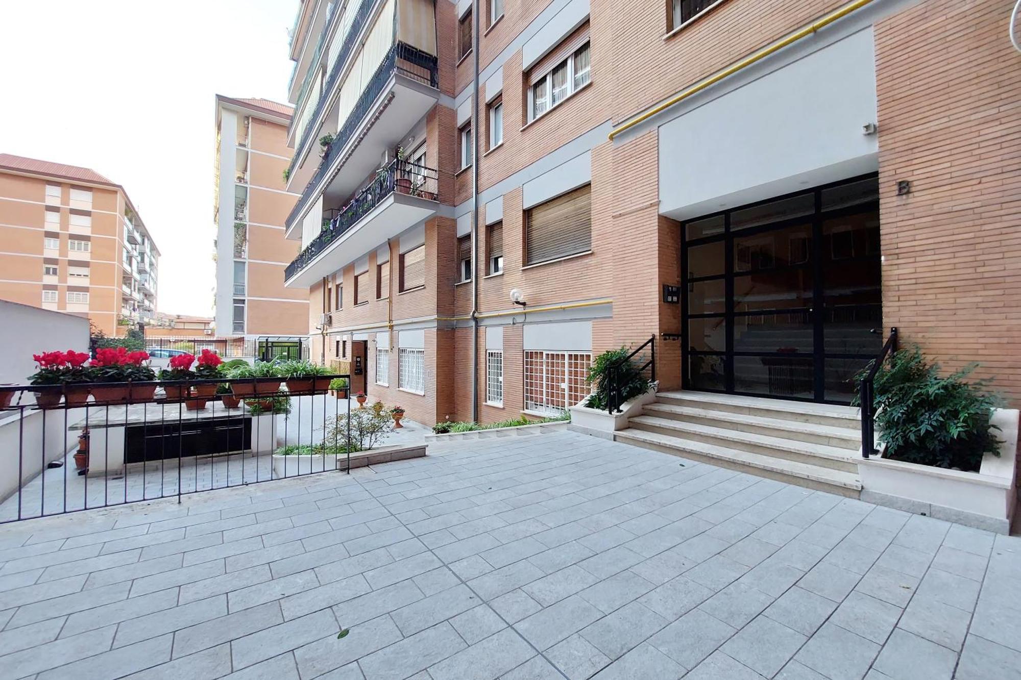 Lovely Apartment With Terrace Near The Vatican روما المظهر الخارجي الصورة